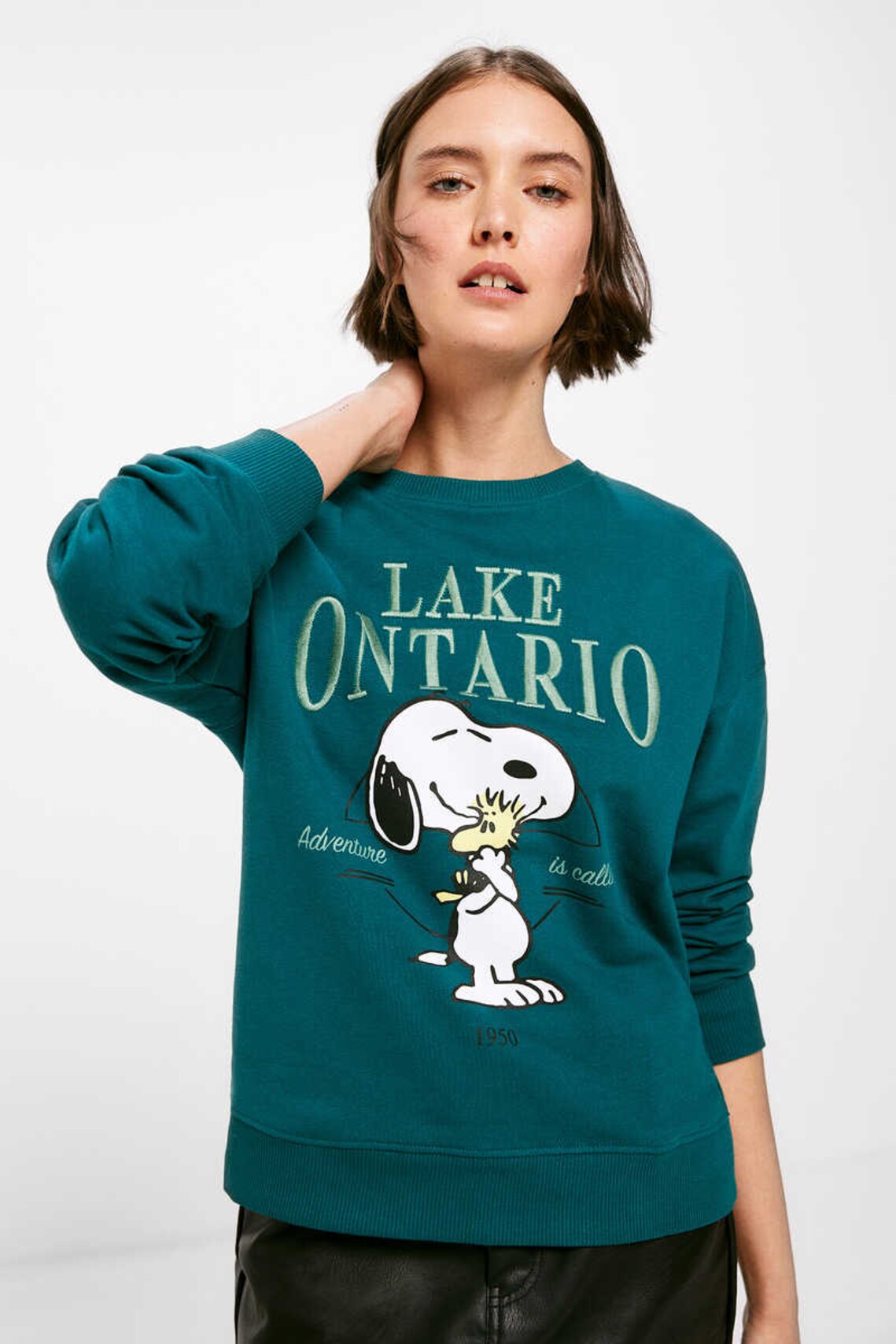 Snoopy Lake Ontario sweatshirt in dark green