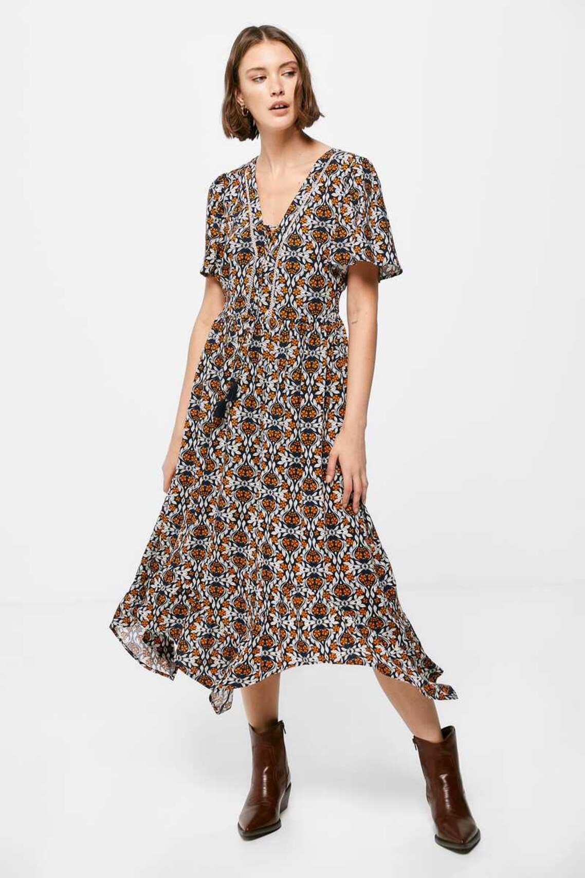 Printed midi dress with peaked hem in blue